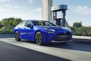 Toyota đẩy mạnh sản phẩm chạy bằng nhiên liệu hydro