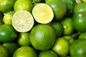 10 lợi ích sức khỏe của việc uống nước chanh khi thời tiết nắng nóng