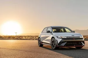 Thương hiệu Hyundai bị cáo buộc làm giả dữ liệu bán xe điện