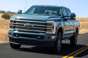 Thương hiệu Ford và GM đang từ bỏ kế hoạch sản xuất xe điện