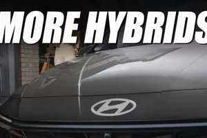 Hyundai sẽ tăng gấp đôi dòng xe hybrid, ra mắt xe điện có phạm vi mở rộng