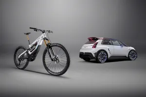 Độc đáo chiếc xe đạp điện leo núi giá gần 300 triệu đồng