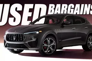 Những dòng xe cũ giảm giá mạnh nhất trong năm