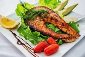 Ăn cá thường xuyên có thể bảo vệ chống lại chứng mất trí nhớ, bệnh Alzheimer