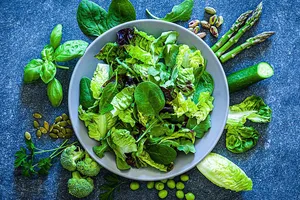 7 loại thực phẩm chống viêm bạn nên thêm vào chế độ ăn hàng ngày