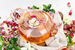 Tăng cường sức khỏe tổng thể bằng 6 loại trà hoa 