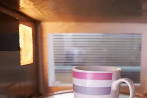 Uống trà lạnh hay nóng, kiểu nào tốt hơn? Sự thật về việc hâm nóng trà 