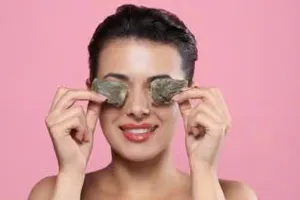 Tái chế túi trà: Cách đơn giản chăm sóc đôi mắt