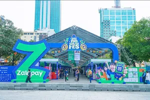 Siêu nhạc hội mua sắm và trải nghiệm thanh toán số tại phố đi bộ Nguyễn Huệ