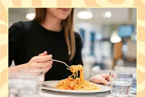 8 dấu hiệu cảnh báo bạn đang ăn quá nhiều tinh bột