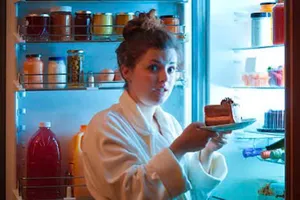 6 thói quen sau bữa tối có thể giúp bạn giảm cân hiệu quả để đón tết