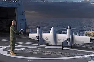 Máy bay không người lái có thể cất cánh như trực thăng và bay như máy bay phản lực