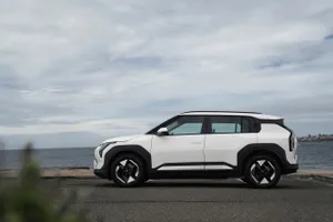 Kia EV3 2025 có mặt tại các đại lý với phạm vi hoạt động lên tới 600 km