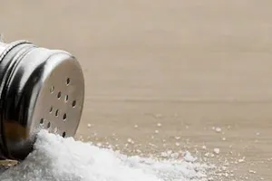 Cảnh báo 5 tác hại của việc ăn quá nhiều muối