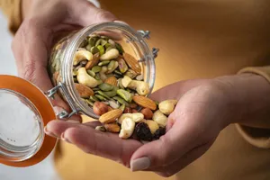 Tăng cơ bắp và giúp no lâu bằng các loại hạt giàu protein