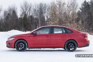 Những mẫu xe nhỏ gọn sở hữu hiệu suất 'đáng gờm' nhất thị trường