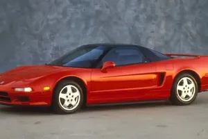 Honda bất ngờ ra mắt chương trình cung cấp phụ tùng cho xe cổ