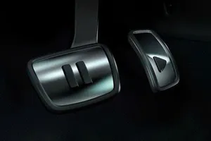 Trung Quốc siết chặt chế độ lái một bàn đạp trên ô tô điện vì an toàn