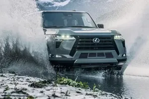 Top xe SUV hạng sang mạnh mẽ chuyên vượt địa hình