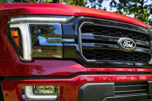 Ford triệu hồi xe Broncos và F-150 vì lo ngại an toàn