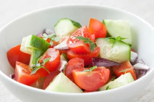 Những thực phẩm giúp cung cấp nước hiệu quả hơn cả nước lọc trong mùa nóng