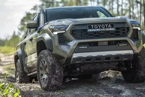 Lộ diện xe bán tải cỡ nhỏ hoàn toàn mới của Toyota