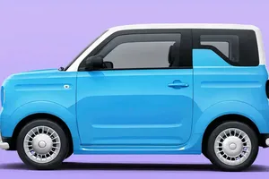 Bỏ 130 triệu mua Honda SH hay tậu ngay ô tô điện che mưa nắng?