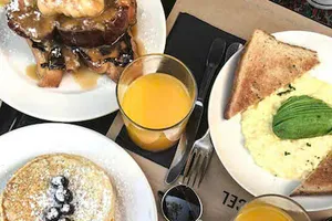 Chuối, cà phê và 6 sai lầm bữa sáng khiến đường huyết tăng vọt