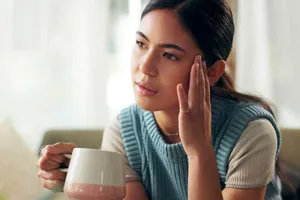 7 loại trà thảo mộc giúp giảm đau đầu hiệu quả