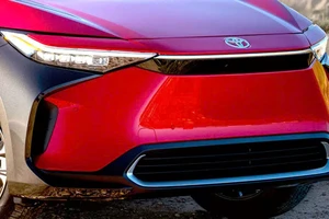 Toyota, Subaru và Lexus đồng loạt ngừng bán xe điện sau lệnh triệu hồi