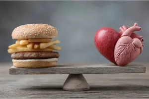 Bác sĩ tim mạch chỉ 5 cặp thực phẩm đang gây áp lực lên trái tim bạn