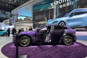 Bán hơn Tesla, Xiaomi YU7 bất ngờ tung ra 100 màu sơn mới với gói tùy chỉnh xa xỉ