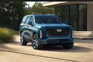 Mua SUV hạng sang 2025: Chọn mẫu xe nào để không lo hỏng vặt?
