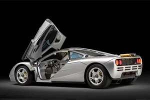 Bất ngờ loạt linh kiện ô tô bình dân trên các siêu xe huyền thoại