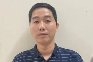 Xưng 'quen lớn' để 'chạy' giấy tờ nhà đất lừa gần 2 tỉ đồng