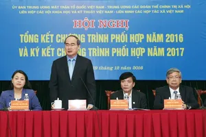 'Nếu chỉ có Đảng chống tham nhũng thì không thành công'