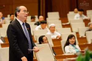 Nên xuất khẩu chủ lực nông sản thay vì đào dầu thô