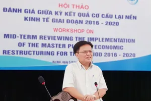 'Đừng đẩy người tài ra nước ngoài rồi đi mời họ về'