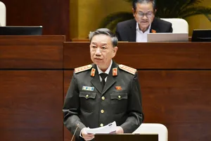 Bộ trưởng Tô Lâm: Bất cập quy định 'tương tự vũ khí quân dụng'