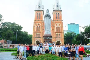 90% doanh nghiệp du lịch không hoạt động, dệt may xuất khẩu giảm