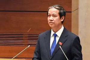 Bộ trưởng Nguyễn Kim Sơn: 'Chúng ta test virus, virus test hệ thống chúng ta'