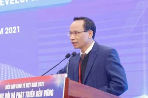 Chuyên gia đề xuất các gói chính sách hỗ trợ 844.000 tỉ đồng phục hồi kinh tế