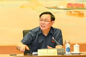 Chủ tịch Quốc hội: 'Không hiểu sao giờ thuốc thông thường cũng thiếu'