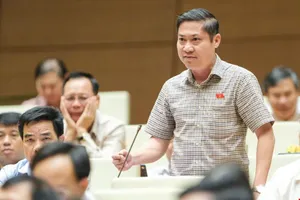 'Các biện pháp chống thất thu thuế trong bất động sản đang tạo điều kiện cho cán bộ nhũng nhiễu'