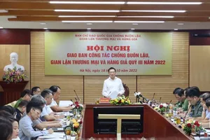 Buôn lậu xăng dầu, vàng, ngoại tệ ...tăng