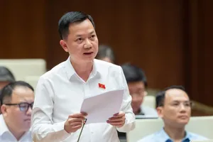 ĐBQH Trịnh Xuân An: Sỹ quan lái xe tăng, lương không bằng một nửa thu nhập chạy xe grab