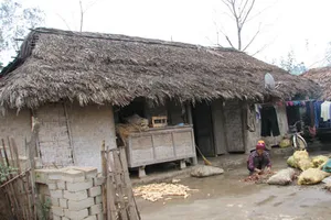 Nâng mức chuẩn nghèo thành phố lên 16 triệu đồng