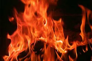 Bị thiêu sống vì yêu con riêng của người tình