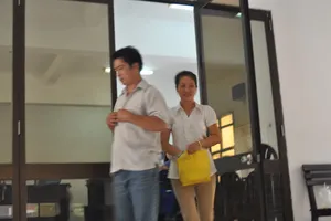 Chở “rô bốt” thuốc lá lậu, bị tù