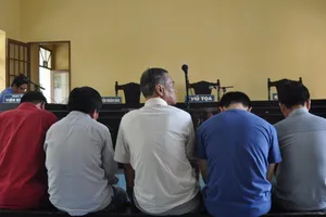 Tham tiền "sâu" bị tù